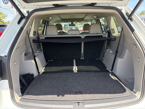 Used 2021 Volkswagen Atlas SEL AWD/4WD image 12