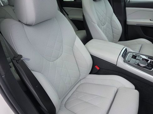 Certified 2024 BMW X5 xDrive40i w/ Premium Package image 28