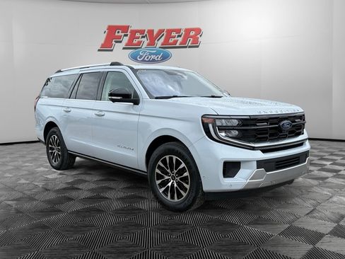 Certified 2025 Ford Expedition Max Platinum image 3