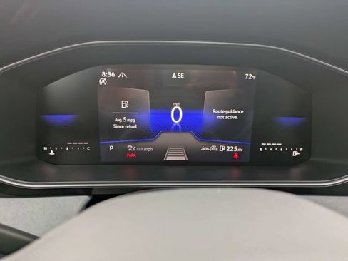 Certified 2025 Volkswagen Jetta SE FWD image 28