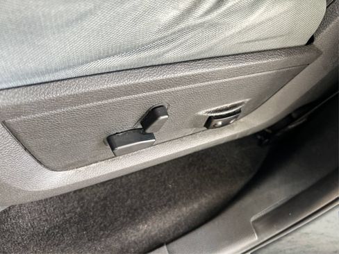 Used 2017 RAM 1500 Big Horn AWD/4WD image 16
