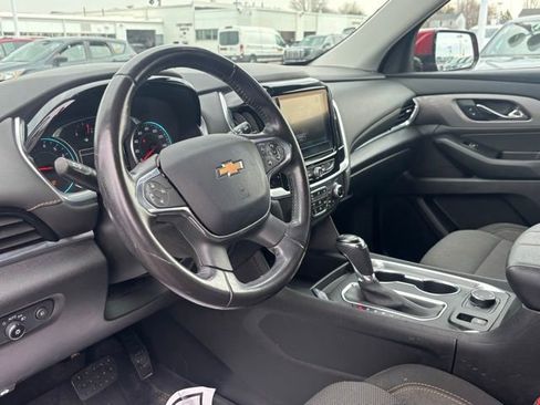 Used 2019 Chevrolet Traverse LT w/ LPO, Floor Liner Package AWD/4WD image 13