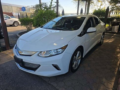 Used 2016 Chevrolet Volt LT w/ Comfort Package FWD image 1