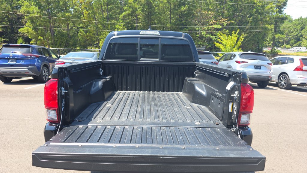 Used 2021 Toyota Tacoma SR w/ SR Convenience Package RWD image 9