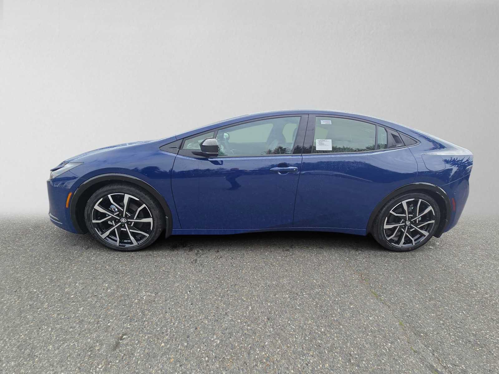 New 2027 Toyota Prius Plug-In Hybrid w/ Limited Premium Package FWD image 6