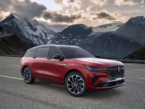 New 2026 Lincoln Nautilus Reserve image 7