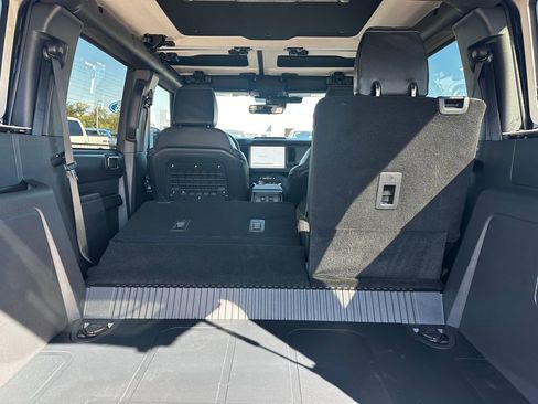 New 2025 Ford Bronco Badlands image 52