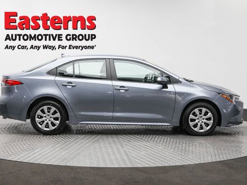 Used 2024 Toyota Corolla LE FWD image 4