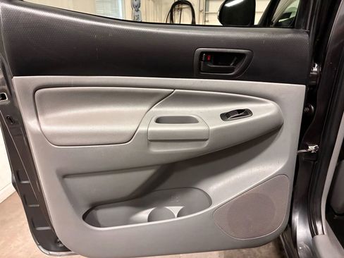 Used 2014 Toyota Tacoma 4x4 Double Cab w/ TRD Sport Package image 55