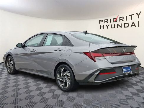 Certified 2025 Hyundai Elantra Sport image 6