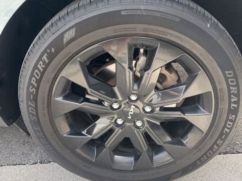 Used 2024 Kia Carnival SX Prestige FWD image 12