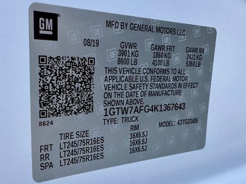 Used 2019 GMC Savana 2500 w/ Driver Convenience Package image 24