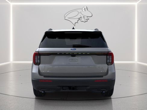 New 2026 Ford Explorer Active image 5
