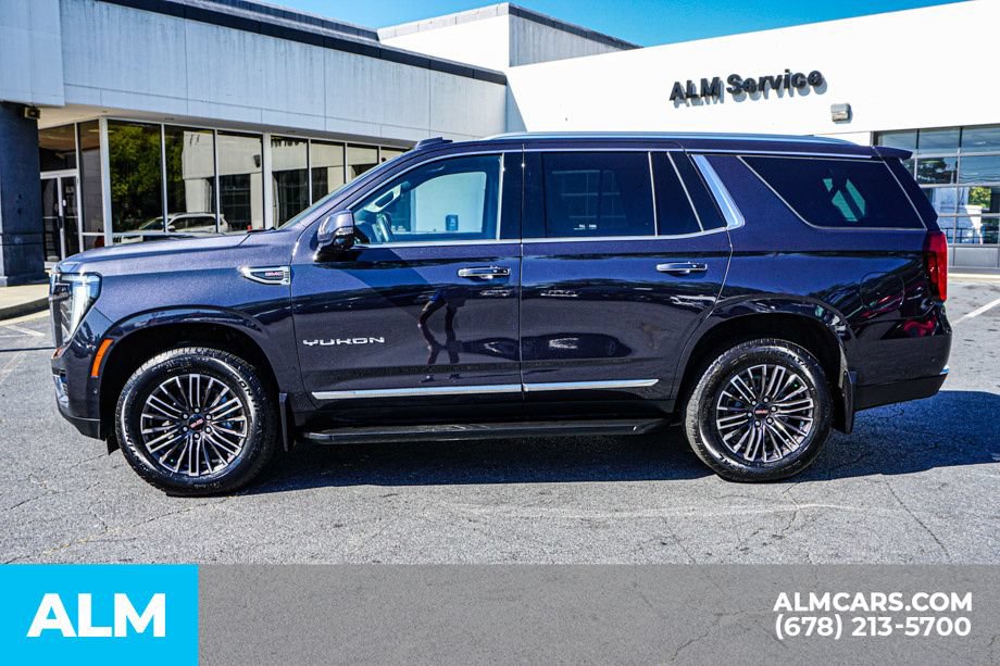 Used 2025 GMC Yukon Elevation AWD/4WD image 6