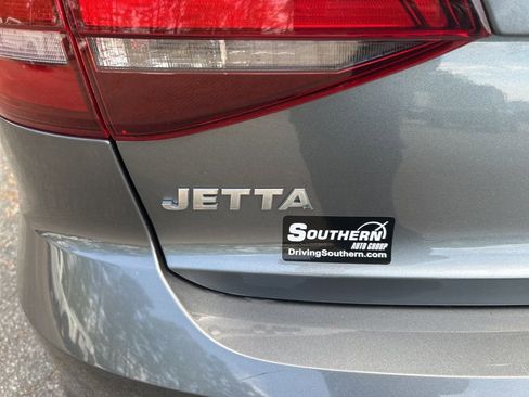 Used 2017 Volkswagen Jetta S FWD image 11