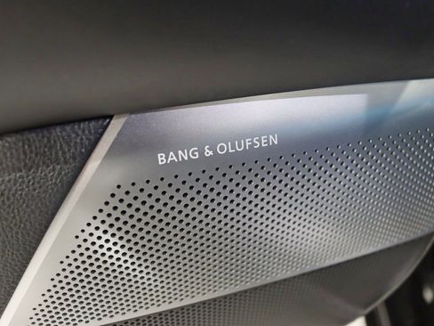 Used 2023 Genesis G90 3.5T image 36