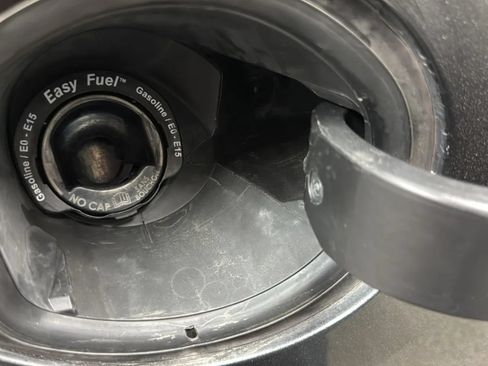 Used 2016 Ford Explorer Limited FWD image 26