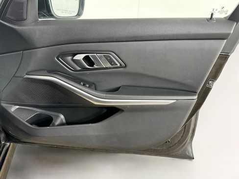 Used 2019 BMW 330i Sedan RWD image 33