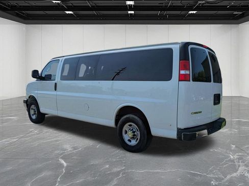 Used 2024 Chevrolet Express 3500 LT w/ LT Preferred Equipment Group RWD image 3