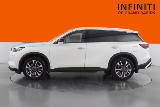 Used 2023 INFINITI QX60 Luxe AWD/4WD image 4