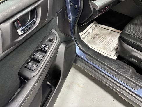 Used 2016 Subaru Outback 2.5i Premium AWD/4WD image 9