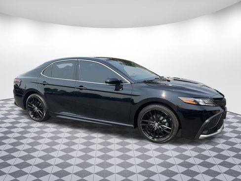 Used 2024 Toyota Camry XSE FWD image 1