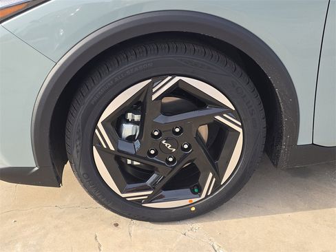 New 2025 Kia K4 EX image 35