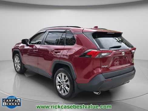 Used 2023 Toyota RAV4 XLE Premium FWD image 8
