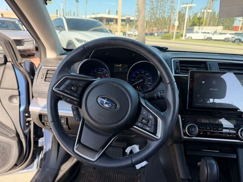 Used 2019 Subaru Outback 2.5i Premium w/ Popular Package #2 AWD/4WD image 16