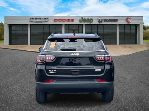 Certified 2022 Jeep Compass Latitude AWD/4WD image 4