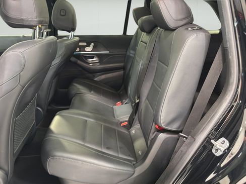 Used 2022 Mercedes-Benz GLS 450 4MATIC image 9
