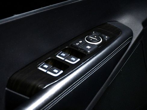 Used 2019 Kia Sorento LX image 15