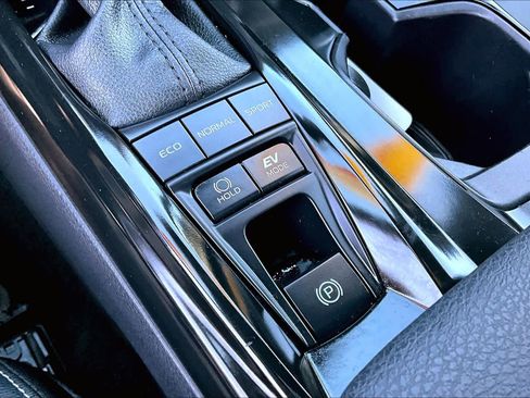 Certified 2025 Toyota Camry SE w/ Convenience Package FWD image 35