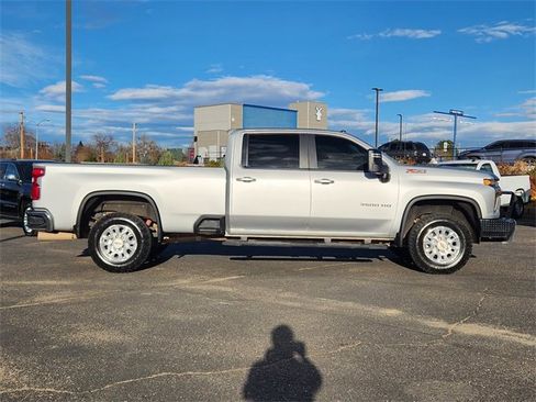 Used 2021 Chevrolet Silverado 3500 LT w/ Convenience Package image 2