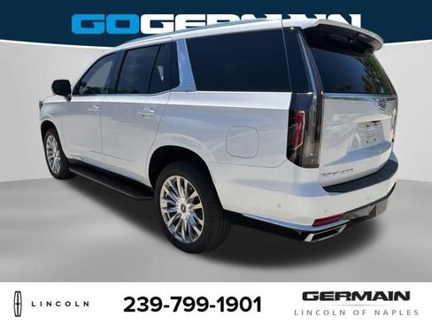 Used 2022 Cadillac Escalade Premium Luxury w/ Performance Package AWD/4WD image 5