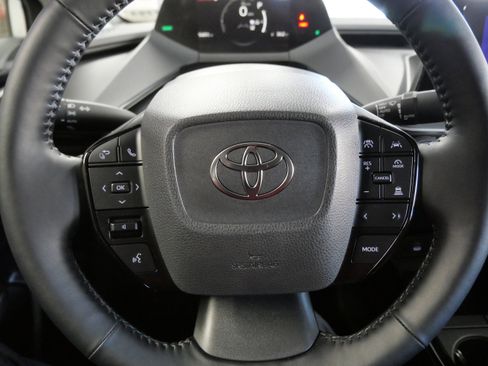 Used 2024 Toyota Prius XLE image 25