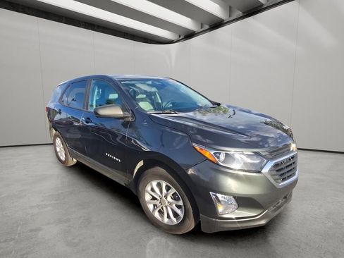 Used 2020 Chevrolet Equinox LS w/ LS Convenience Package FWD image 14