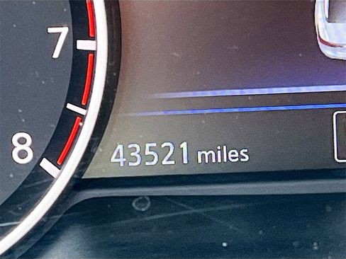 Used 2022 Nissan Maxima SR w/ Sport Mat Group image 12