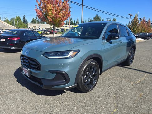 Used 2025 Honda HR-V Sport image 3