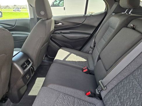 Used 2024 Chevrolet Equinox LT AWD/4WD image 24