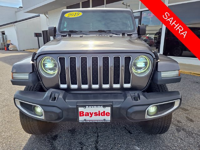 Used 2019 Jeep Wrangler Unlimited Sahara w/ Cold Weather Group AWD/4WD image 4