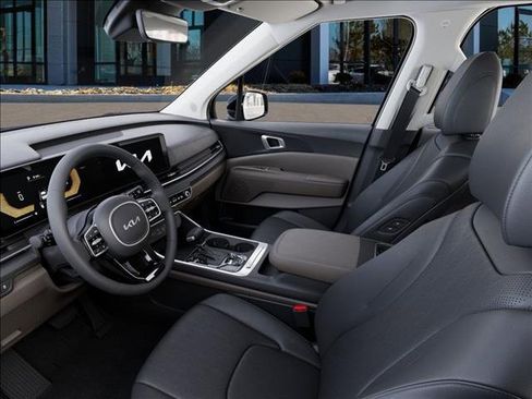 New 2026 Kia Carnival EX image 17