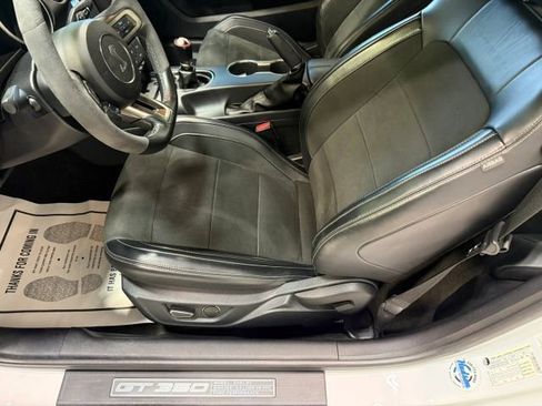 Used 2016 Ford Mustang Shelby GT350 w/ Technology Package RWD image 30