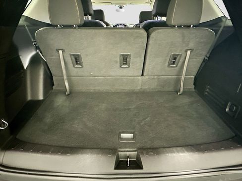 Used 2019 Chevrolet Traverse LT image 26