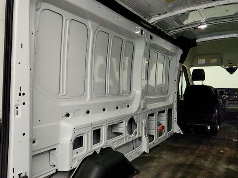 Used 2024 Ford Transit 250 148 Medium Roof RWD image 21