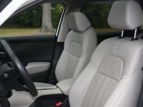 Used 2025 Honda HR-V EX-L image 12