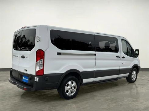 Used 2018 Ford Transit 350 XLT image 10