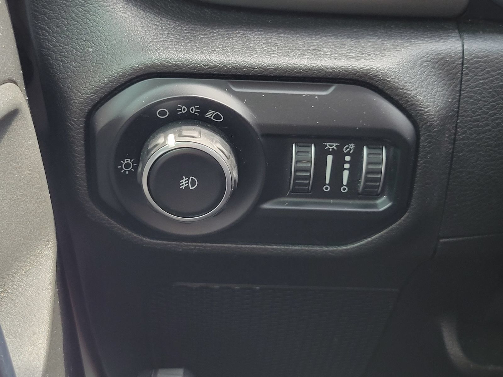 Used 2019 Jeep Wrangler Unlimited Sport AWD/4WD image 16