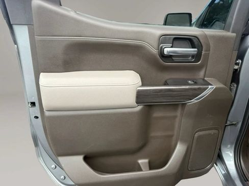 Used 2019 Chevrolet Silverado 1500 LTZ w/ Technology Package AWD/4WD image 37