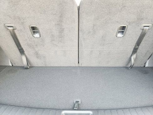 Certified 2025 Kia Sorento SX image 30